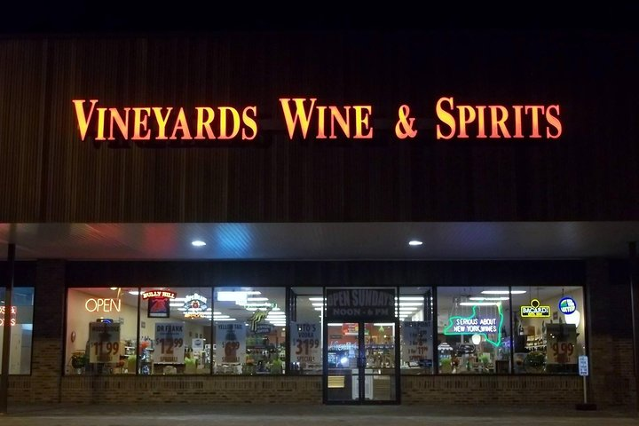 Fingerlakes Wine selection, Wines around the world,  - Photo 1 of 5